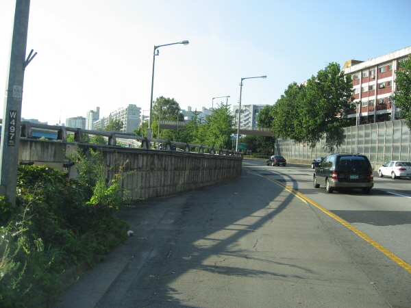 강변북로(난지방향) 한강철교 지난 720M 사진