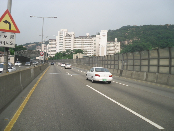 내부순환로(성동방향) 홍제down램프 지난 1540M 사진