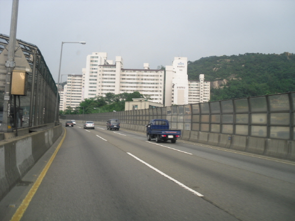 내부순환로(성동방향) 홍제down램프 지난 1600M 사진