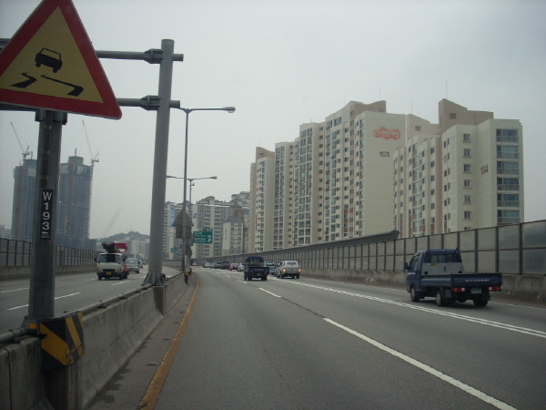 내부순환로(성산방향) 마장up램프 지난 2250M 사진