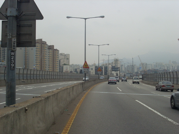 내부순환로(성산방향) 북부간선도로 접속부 지난 70M 사진