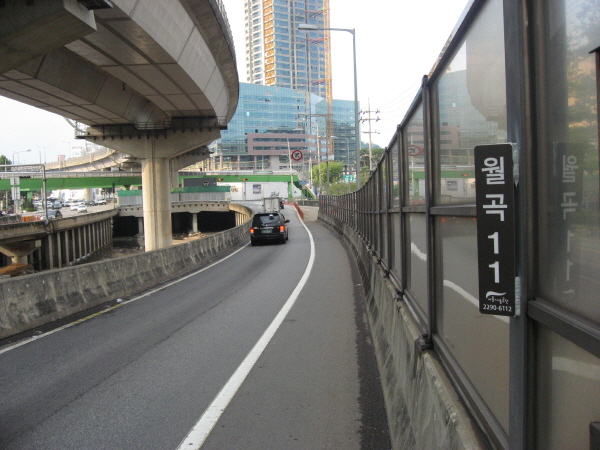 내부순환로(성산방향) 월곡진출램프 시점 지난 500m 사진