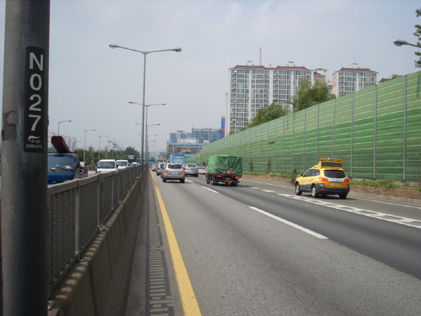 서부간선도로(성산방향) 독산1교 지난 240M 사진