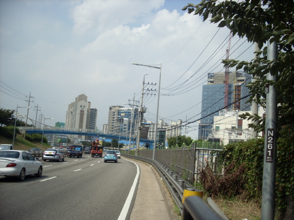 서부간선도로(성산방향) 목동지하차도 지난 520M 사진